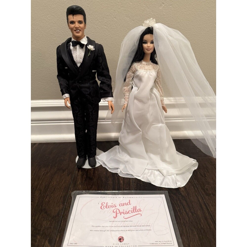 SOLD!!❌ELVIS AND PRISCILLA Wedding Set❌2008 Barbie Collector❌FREE STAND❌ C.O.A.